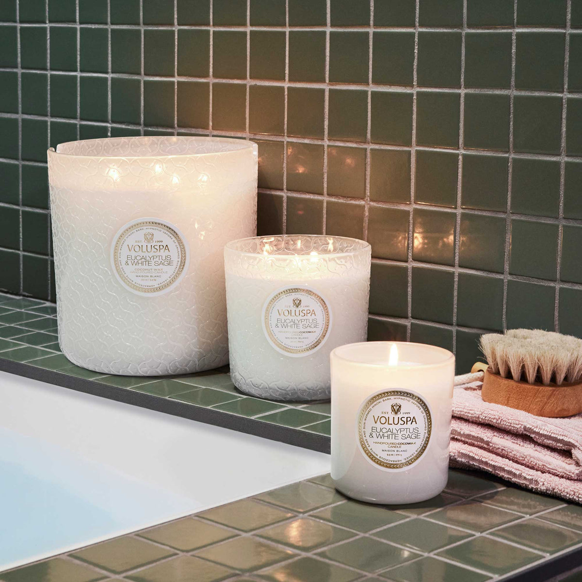 Eucalyptus & White Sage - 5 Wick Hearth Candle - 2